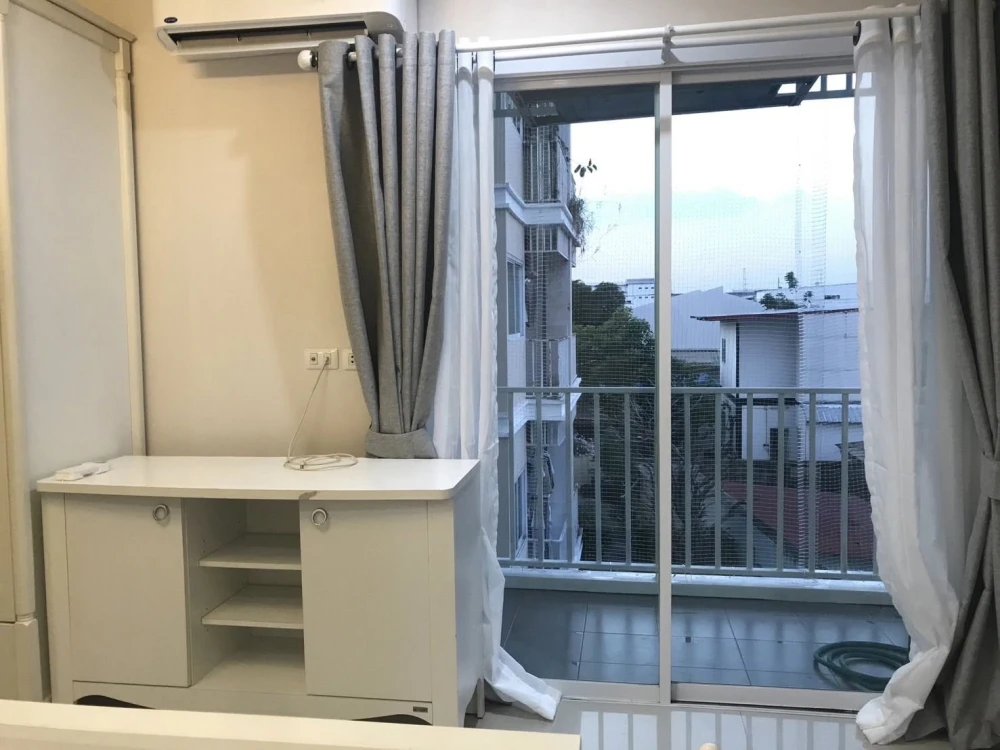 ให้เช่า Sense of London วิวสระว่ายน้ำ ห้องกว้าง ราคาดี ไม่จองไม่ได้แล้ว