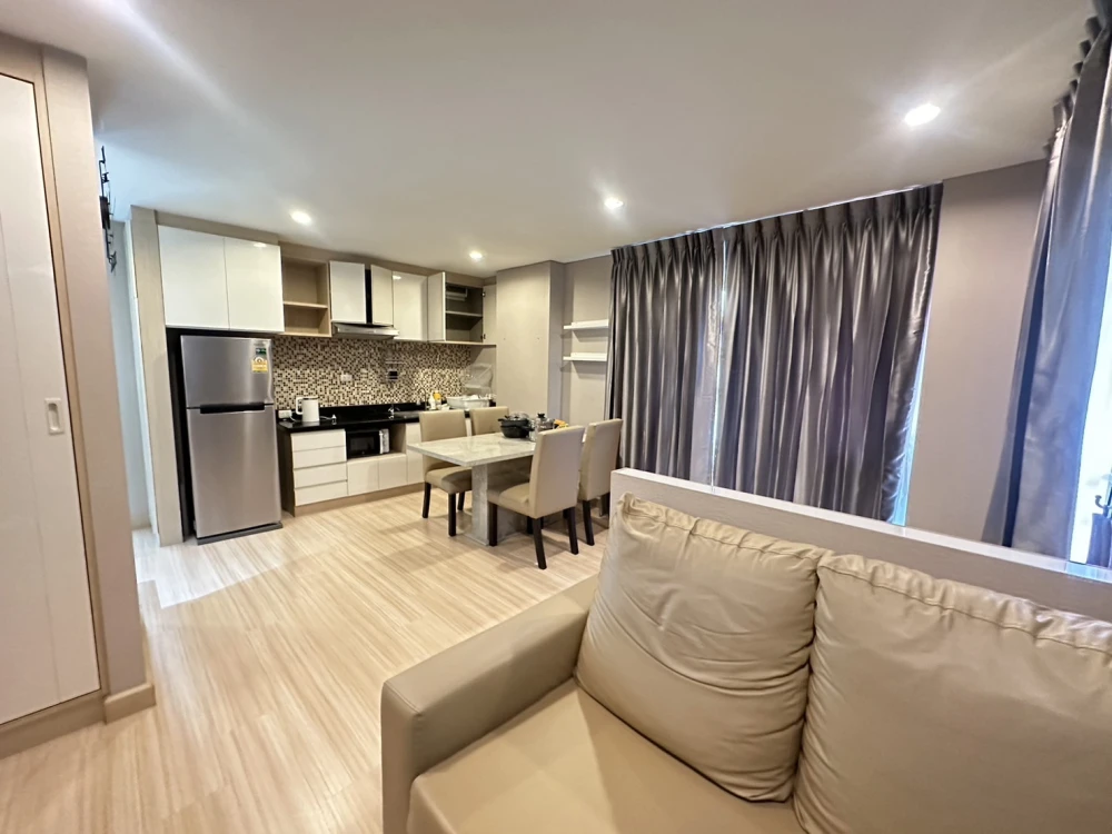 ให้เช่า Serrano Condominium ชั้น 2 ห้องแต่งครบ น่าอยู่ สนใจรีบจองเลย อย่ารอช้า