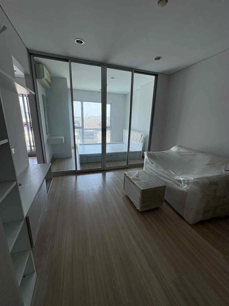 ให้เช่า Serrano Condominium ชั้น 6 มาพร้อมการตกแต่งที่ครบครัน สนใจจองเลย ด่วนๆ