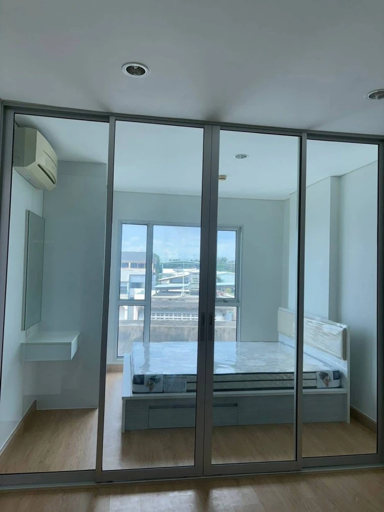 For rent: Serrano Condominium, a nice room on the 6th floor, fully furnished, just bring your bags and move in!