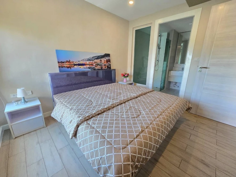 For rent: Seven Seas Condo Resort Jomtien. Ready to move in, high floor, fully furnished. Book now!