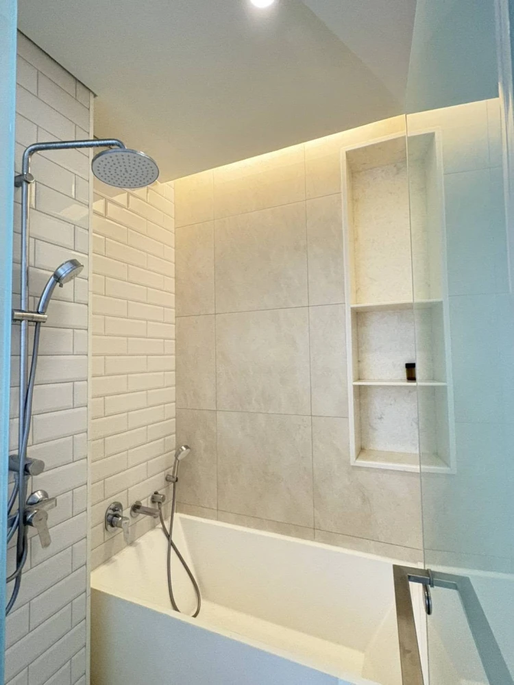 ให้เช่า Siamese Exclusive Sukhumvit 42 ชั้น 21 เฟอร์นิเจอร์ครบ พร้อมเข้าอยู่ ห้องกว้าง โปร่ง บรรยากาศอบอุ่น