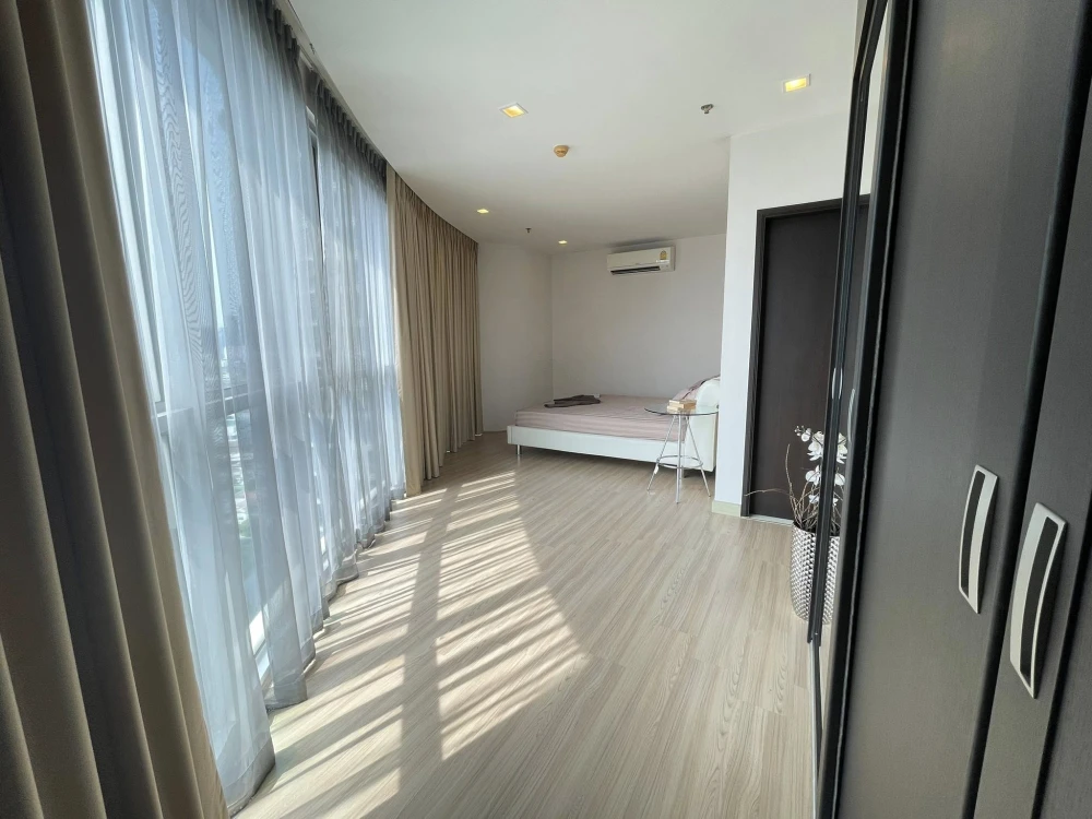 ให้เช่า Sky Walk & Weltz Residence ชั้น 21 ห้องโค้ง วิวรถไฟฟ้า ตกแต่งอย่างดี รีบจองให้ไว