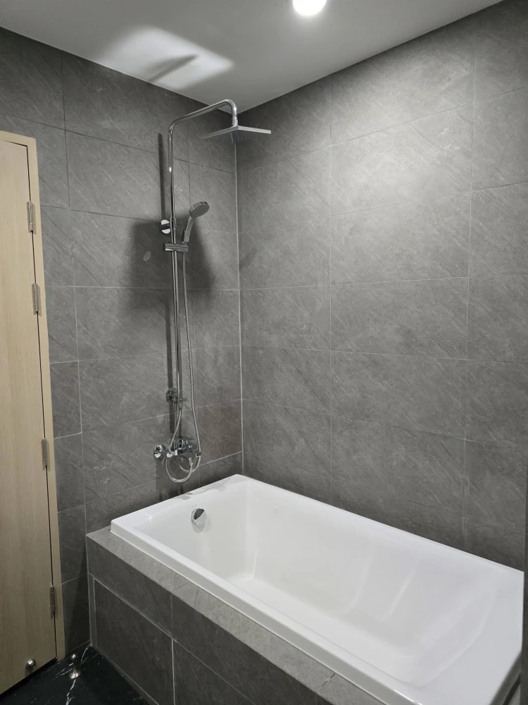 ให้เช่า Skyrise Avenue Sukhumvit 64 ห้องอยู่ชั้นสูงมากๆ ได้วิวเมืองสวยปัง ตกแต่งบิวท์อินเริ่ดๆ ห้ามพลาด