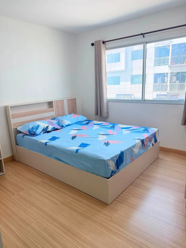 ให้เช่า Smart วัชรพล ห้องกว้าง แยกสัดส่วนชัดเจน เฟอร์นิเจอร์ครบ รีบจองเลย