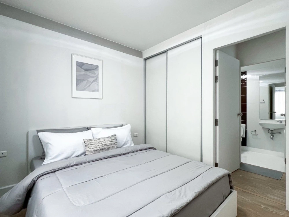 Smart Condo Rama 2 for rent. Ready to move in, fully furnished, 1st floor, easy access, affordable price. Book now!