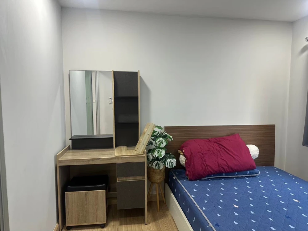 ให้เช่า Smart Watcharapol ห้องพร้อมอยู่ เฟอร์พร้อม ราคาสบายกระเป๋า มาแต่ตัวเข้าอยู่ได้เลย+++