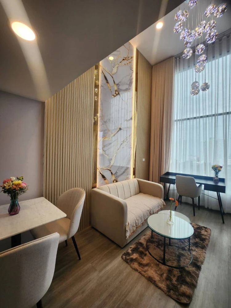 For rent: So Origin Kaset Interchange, beautifully decorated, luxurious and comfortable unit. Just bring your luggage and move in!