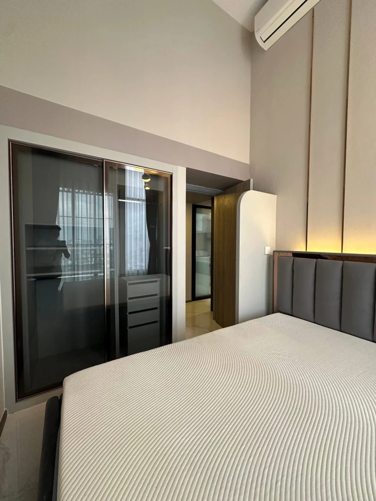 ให้เช่า Soho Bangkok Ratchada ตกแต่งบิวท์อินสวยทั้งห้อง ชั้น 15 วิวสวย พร้อมเข้าอยู่