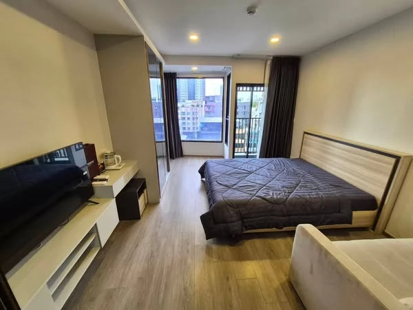 ให้เช่า Soho Bangkok Ratchada ห้องพร้อมอยู่ เฟอร์พร้อม จองเลย!!!