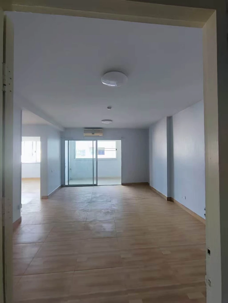 For rent: Supalai City Home Ratchada, unfurnished unit with spacious living area, great location, and convenient transportation. Book now!