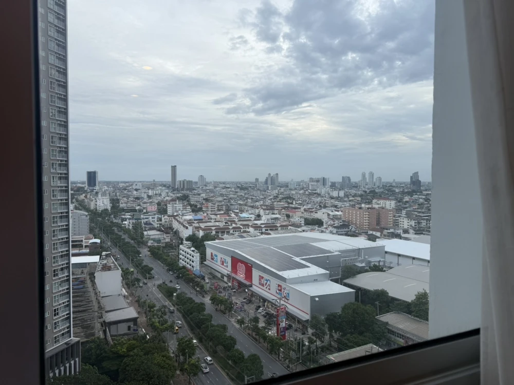 ให้เช่า  Supalai Lite Sathorn - Charoenrat  ห้องชั้นสูง เฟอร์ครบ+ เครื่องใช้ไฟฟ้าพร้อม รีบจองเลย+++