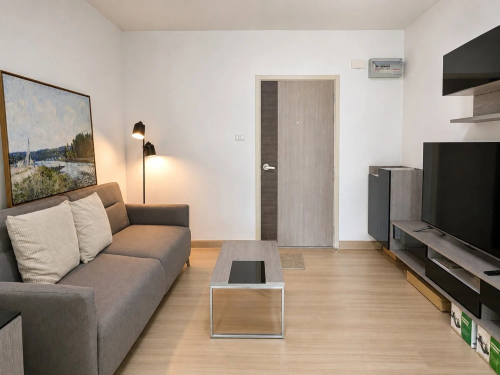 ให้เช่า Supalai Loft @ Talat Phlu Station ตกแต่งพร้อมอยู่ โทนเรียบสบายตา จัดสัดส่วนพื้นที่ใช้งานได้ลงตัว เหมาะทั้งสำหรับอยู่อาศัยและทำงานจากที่บ้าน