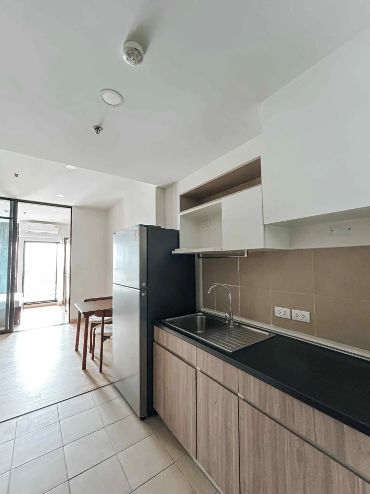 ให้เช่า Supalai Loft Prajadhipok-Wongwian Yai ห้องชั้นสูง เฟอร์พร้อม หิ้วกระเป๋าเข้าอยู่ได้เลย รีบจอง!!