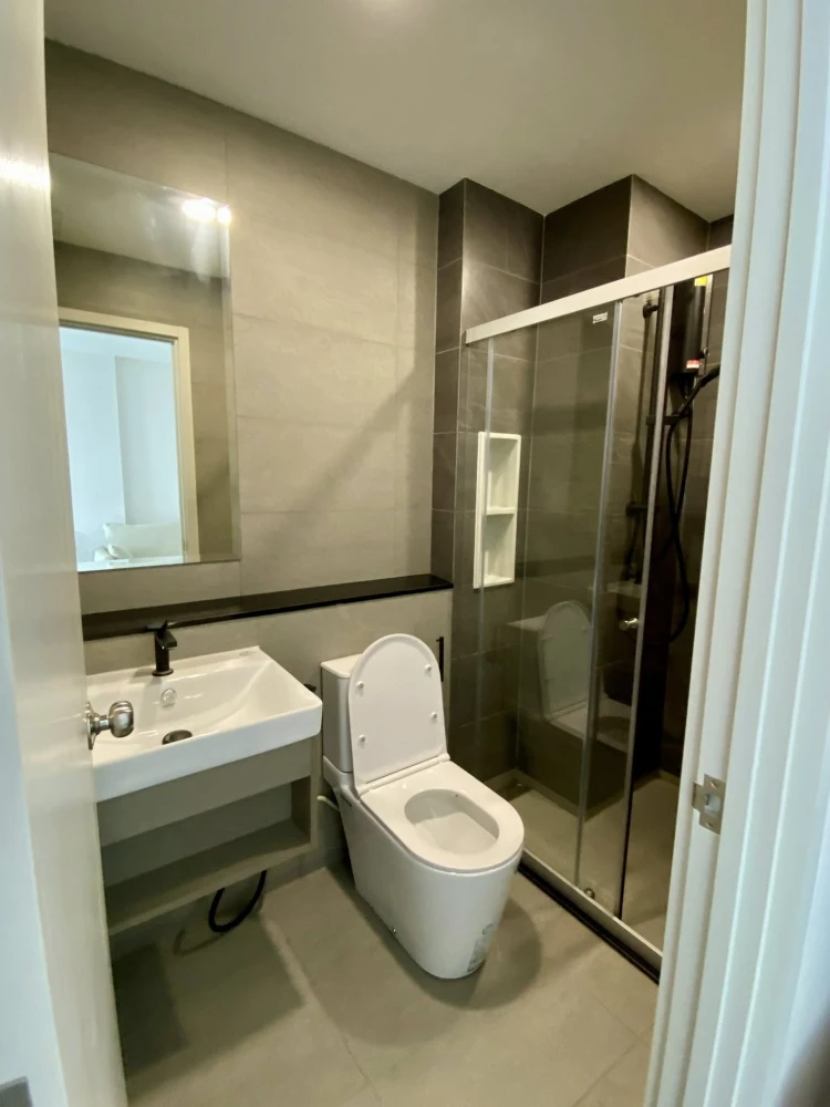 ให้เช่า Supalai Loft Sathorn-Ratchaphruek 1 ห้องนอน 1 ห้องน้ำ มาพร้อมเฟอร์นิเจอร์ครบครัน หิ้วกระเป๋าเข้าอยู่ได้เลยจ้า