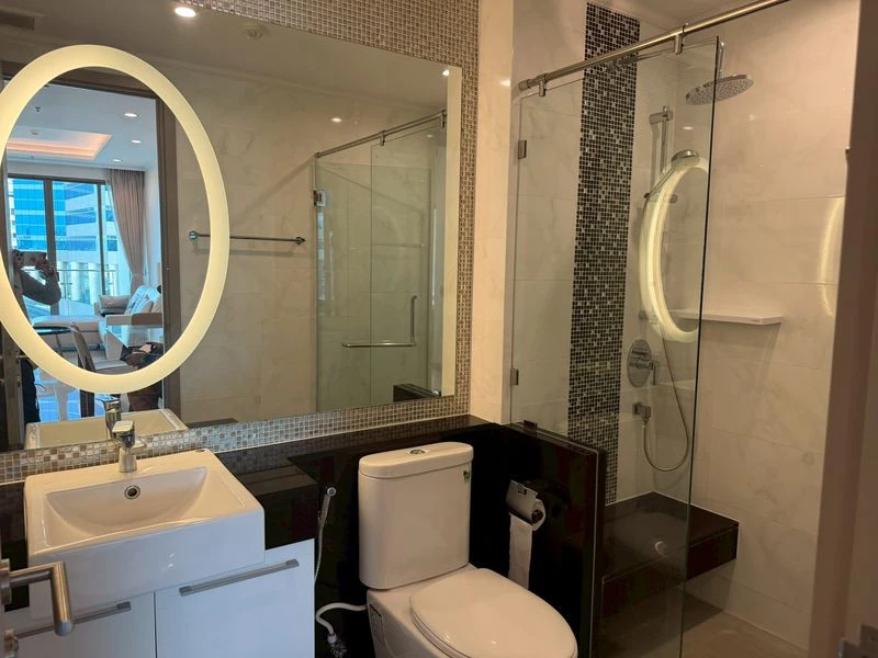 ให้เช่า Supalai Oriental Sukhumvit 2 ห้องนอน มาพร้อมการตกแต่งที่ครบครัน สนใจจองเลย