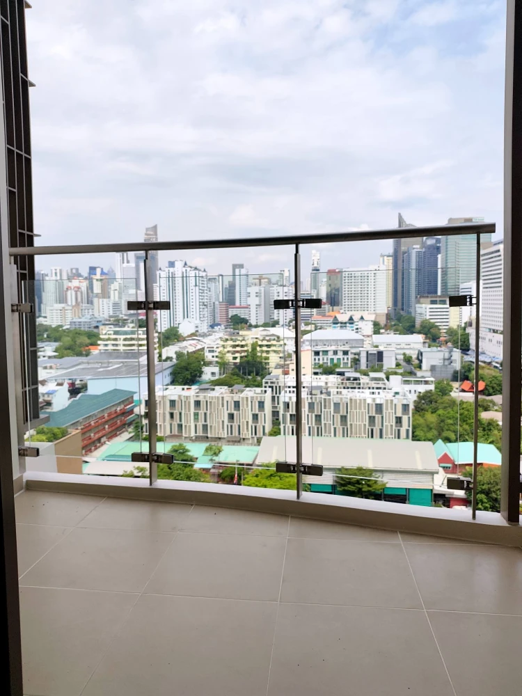 ให้เช่า Supalai Oriental Sukhumvit 39 ความสูงฝ้าเพดาน 2.55 เมตร ชั้น 14 วิวคลอง เฟอร์นิเจอร์และเครื่องใช้ไฟฟ้าครบ