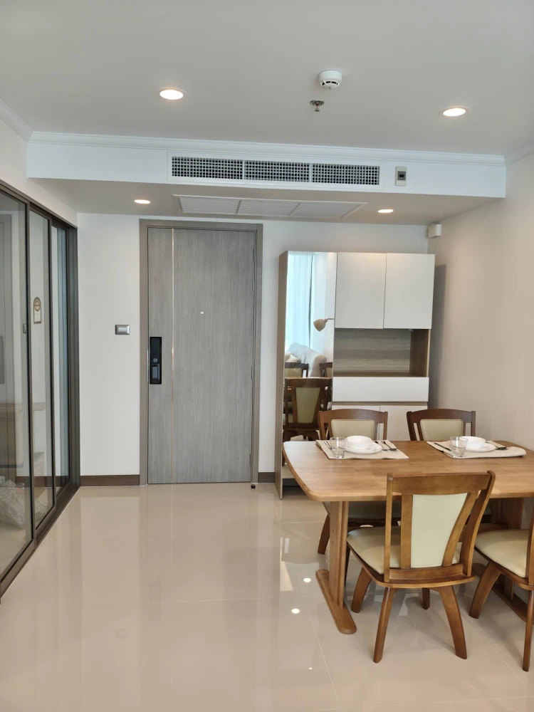 ให้เช่า Supalai Oriental Sukhumvit 39 ความสูงฝ้าเพดาน 2.55 เมตร ชั้น 14 วิวคลอง เฟอร์นิเจอร์และเครื่องใช้ไฟฟ้าครบ