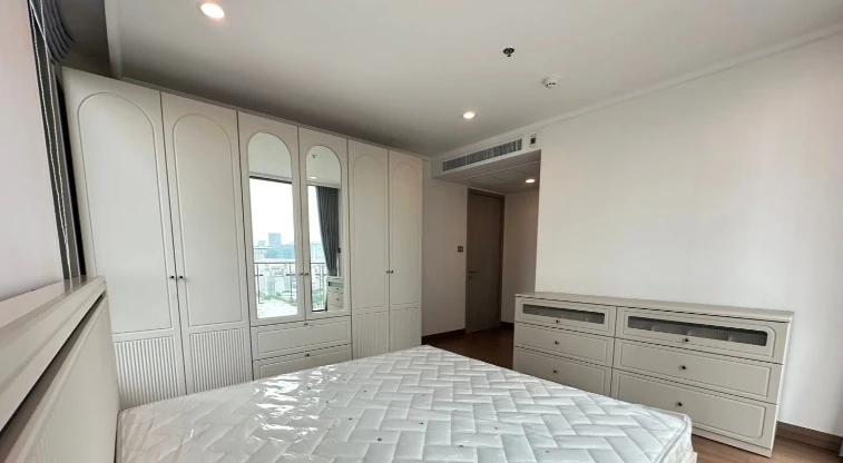 ให้เช่า Supalai Oriental Sukhumvit 39 ชั้น 19 ห้องแต่งครบ น่าอยู่ สนใจจองเลย