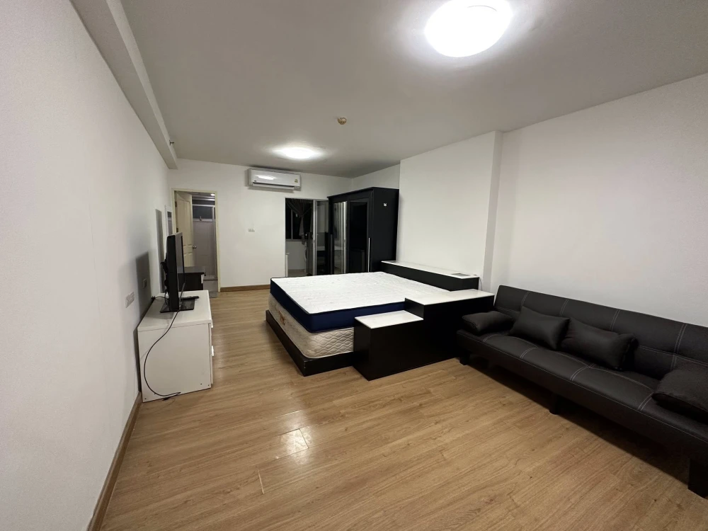 ให้เช่า Supalai Park Kaset 1 ห้องนอน 1 ห้องน้ำ มาพร้อมเฟอร์นิเจอร์ครบครัน หิ้วกระเป๋าเข้าอยู่ได้เลยจ้า