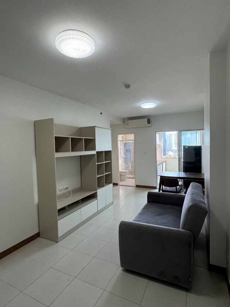 ให้เช่า Supalai Park Ratchayothin 1 ห้องนอน 1 ห้องน้ำ พื้นที่ใช้สอยเยอะ ทำเลดี เดินทางสะดวก ห้ามพลาด