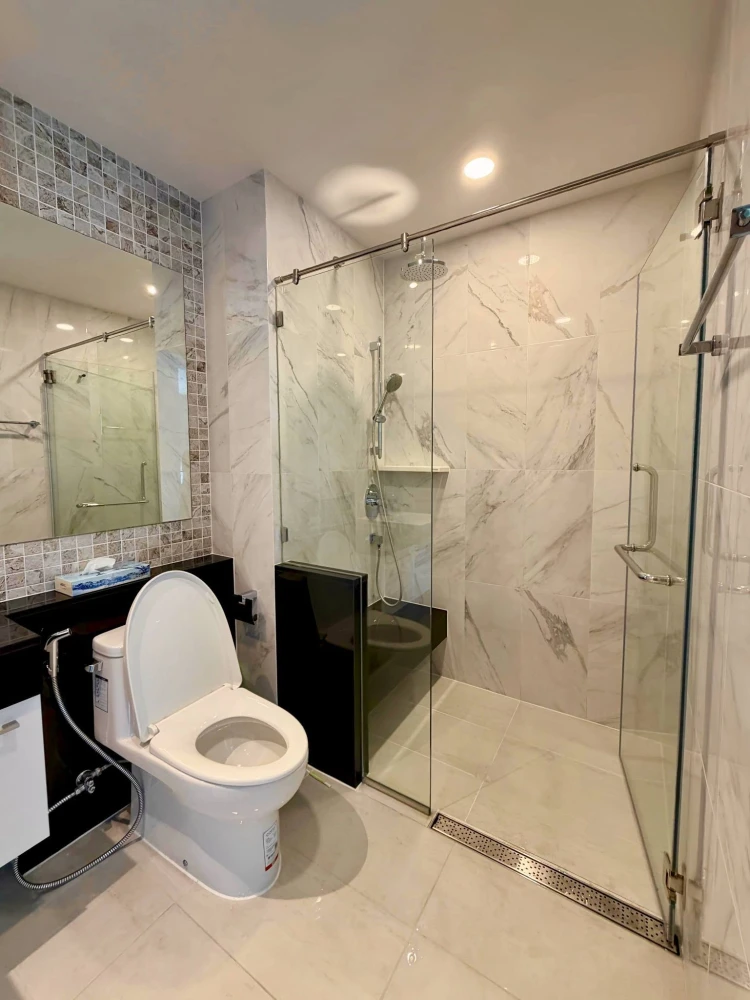 ให้เช่า  Supalai Premier Charoen Nakhon ชั้น Penthouse วิวเห็นแม่น้ำเจ้าพระยา หนึ่งในราคาดีที่สุดในตึก