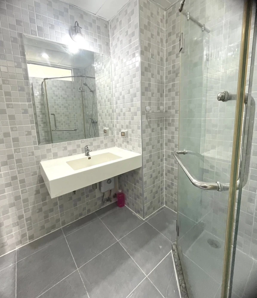 ให้เช่า Supalai River Place ห้องกว้างน่าอยู่ เฟอร์พร้อม จองเลย!!!