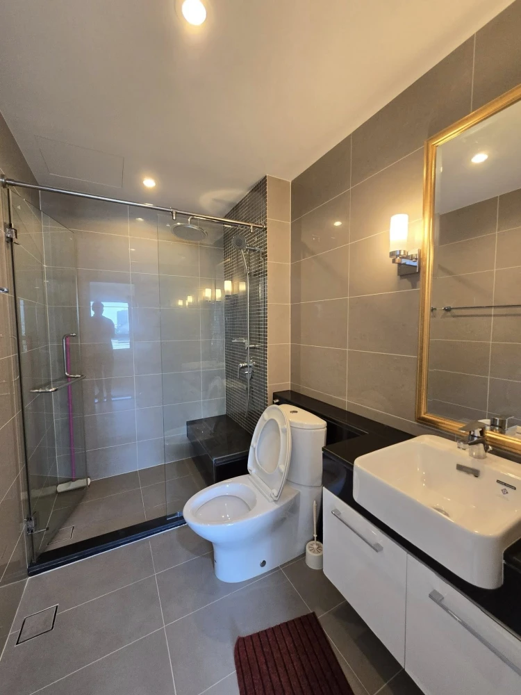 ให้เช่า Supalai Wellington 2 ห้องสวย พื้นที่กว้าง แยกสัดส่วนลงตัว มีเครื่องใช้ไฟฟ้าครบ สะดวกสบาย รีบจองเลย