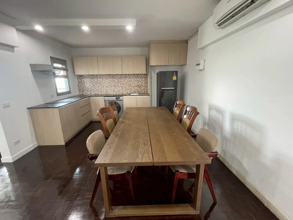 ให้เช่า Superior Condominium 3 ห้องนอน ชั้น 21 ห้องแต่งครบ จองเลย ห้ามพลาด