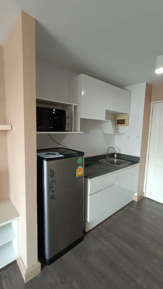 ให้เช่า Swift Condo ห้องชั้น 8 มาพร้อมเครื่องใช้ไฟฟ้าครบครัน วิวสระว่ายน้ำ ดีแบบนี้ห้ามพลาด