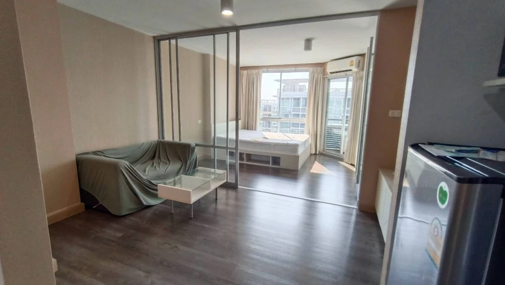 ให้เช่า Swift Condo ห้องชั้น 8 มาพร้อมเครื่องใช้ไฟฟ้าครบครัน วิวสระว่ายน้ำ ดีแบบนี้ห้ามพลาด