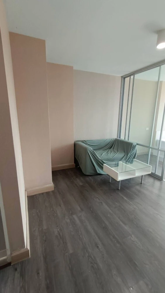 ให้เช่า Swift Condo ห้องชั้น 8 มาพร้อมเครื่องใช้ไฟฟ้าครบครัน วิวสระว่ายน้ำ ดีแบบนี้ห้ามพลาด