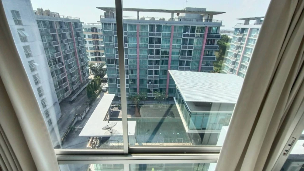 ให้เช่า Swift Condo ห้องชั้น 8 มาพร้อมเครื่องใช้ไฟฟ้าครบครัน วิวสระว่ายน้ำ ดีแบบนี้ห้ามพลาด