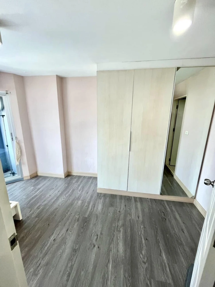 ให้เช่า Swift Condo ห้องมุมคนไม่พลุกพล่าน พื้นที่ใช้สอยเยอะ สิ่งอำนวยความสะดวกครบครัน จองเลย