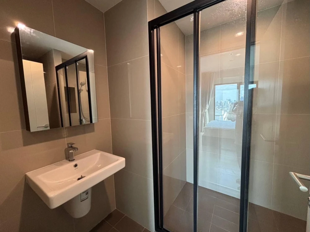 ให้เช่า T𝗵𝗲 𝗯𝗮𝘀𝗲 เพชรบุรี - ทองหล่อ ห้องชั้น 25 บรรยากาศดี ตำแหน่งห้องดี ไม่ติดบันไดหนีไฟ ไม่ติดห้องขยะ ไม่ใช่ทางสามแพร่ง รีบจองเลย