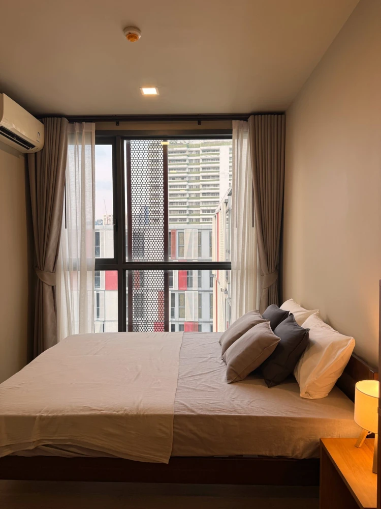 ให้เช่า Taka Haus เอกมัย 12 ห้องตกแต่งครบด้วยเฟอร์นิเจอร์จาก Muji บรรยากาศเงียบสงบ เป็นส่วนตัว ห้ามพลาด