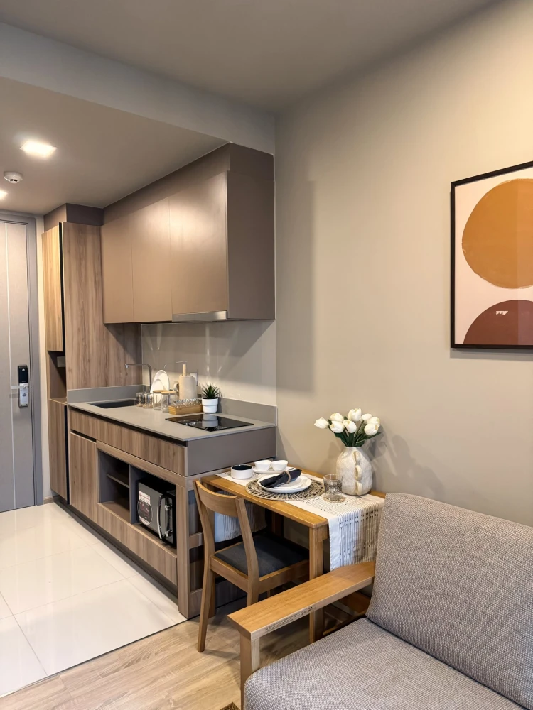 ให้เช่า Taka Haus เอกมัย 12 ห้องตกแต่งครบด้วยเฟอร์นิเจอร์จาก Muji บรรยากาศเงียบสงบ เป็นส่วนตัว ห้ามพลาด