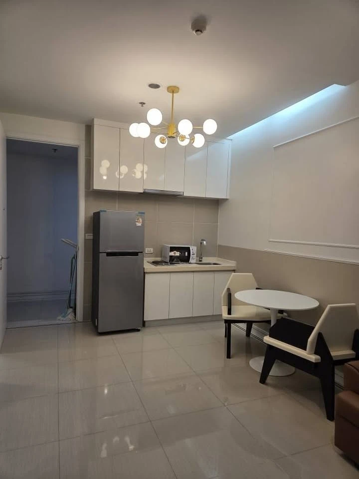 ให้เช่า TC Green ห้องพร้อมอยู่ เฟอร์พร้อม  ห้องกว้างอยู่สบาย จองเลย