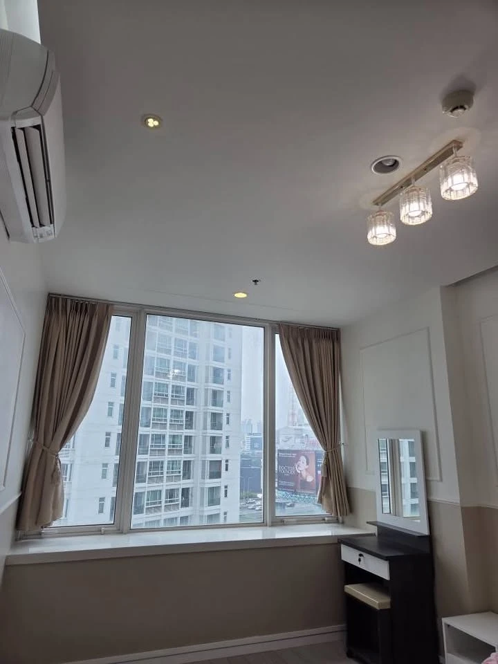 ให้เช่า TC Green ห้องพร้อมอยู่ เฟอร์พร้อม  ห้องกว้างอยู่สบาย จองเลย