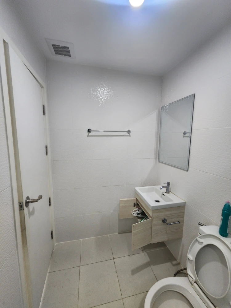 ให้เช่า Thana Astoria ห้องพร้อมอยู่ สิ่งอำนวยความสะดวกครบ ไม่จองแล้วจะเสียดายทีหลัง