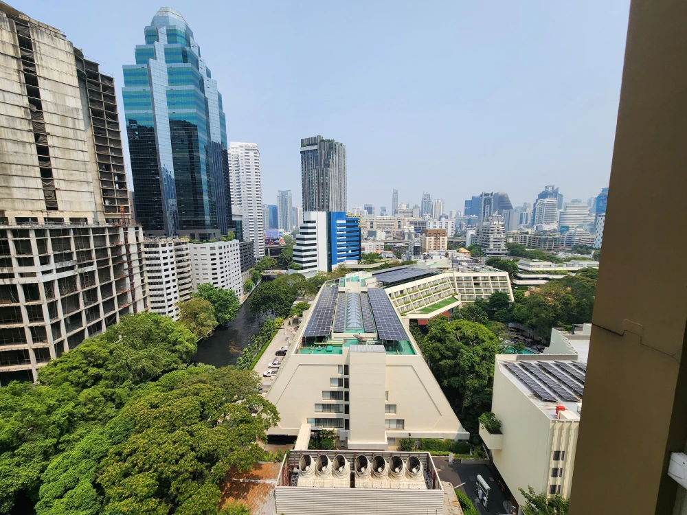 ให้เช่า The Address Chidlom ห้องกว้างอยู่สบาย วิวเมืองสูง  มาพร้อมอ่างอาบน้ำสุดฟิน ดีแบบนี้รีบจองเลย!