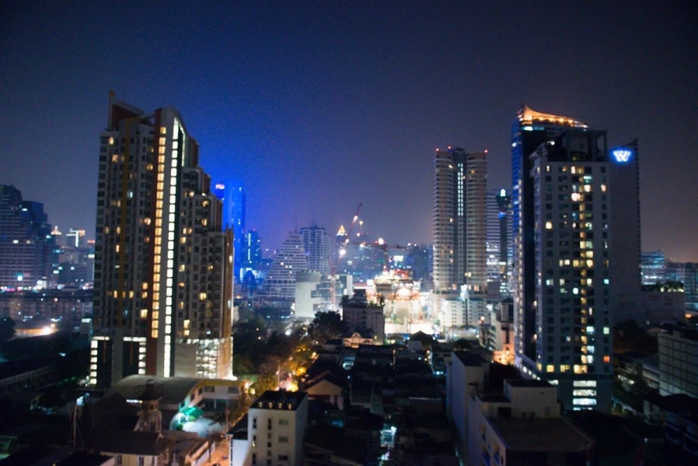 ให้เช่า The Address Sathorn ห้องกว้างพื้นที่ใช้สอยเยอะ ตกแต่งคุมโทน มองเห็นวิวเมืองสวย ไม่บล็อค จองเลย
