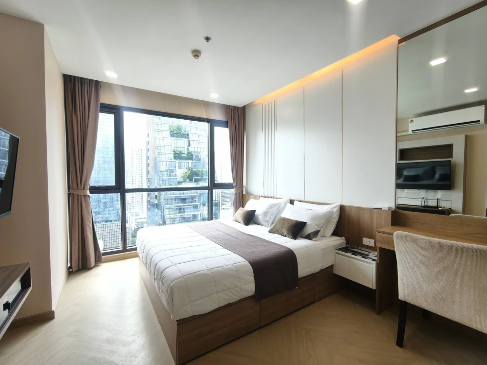 ให้เช่า The Address Sathorn ห้องอยู่ชั้นสูง พร้อมเฟอร์นิเจอร์บิวท์อินอย่างดี รีบจองก่อนพลาด