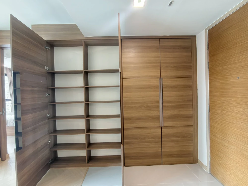 ให้เช่า The Address Sathorn ห้องอยู่ชั้นสูง พร้อมเฟอร์นิเจอร์บิวท์อินอย่างดี รีบจองก่อนพลาด
