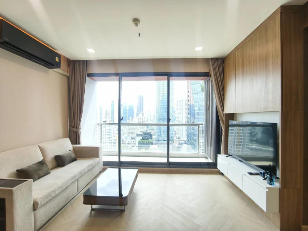 ให้เช่า The Address Sathorn ห้องอยู่ชั้นสูง พร้อมเฟอร์นิเจอร์บิวท์อินอย่างดี รีบจองก่อนพลาด