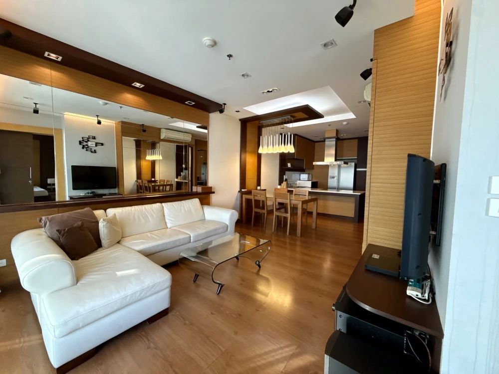 ให้เช่า The Address Siam 2 ห้องนอน พื้นที่ใช้สอยเยอะ เฟอร์นิเจอร์บิวท์อินอย่างดี จองเลย