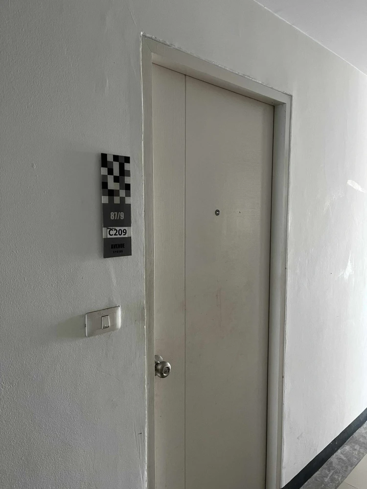 ให้เช่า THE AVENUE SPRING @ ABAC Bangna ชั้น 2 ตึก C ขนาด 23 ตรม. เดินทางสะดวก ไม่ต้องเข้าซอยลึก จองเลย