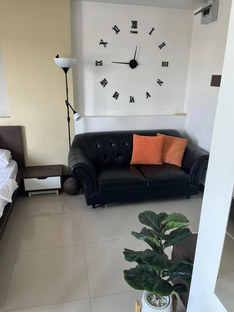 ให้เช่า The Avenue Spring @ ABAC Bangna ห้องมุมคนไม่พลุกพล่าน แต่งคุมโทน เฟอร์ครบ จองด่วน