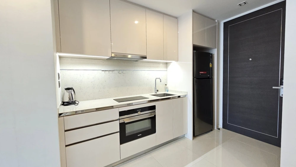 ให้เช่า The Bangkok Sathorn ชั้น 19 วิวดี ห้องสวย แต่งครบ พร้อมเข้าอยู่ จองเลย ห้ามพลาด