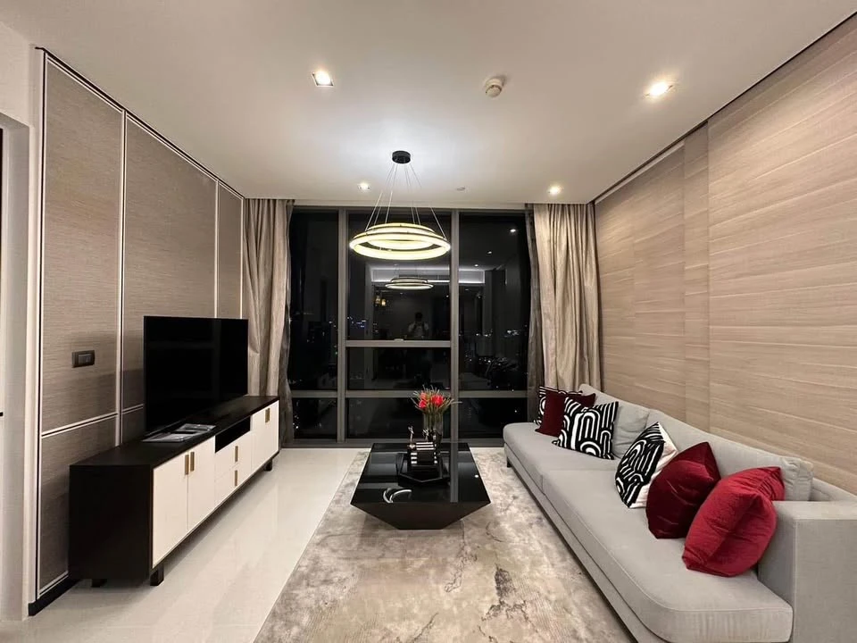 ให้เช่า The Bangkok Sathorn ห้องอยู่สูงมากเวอร์ ตกแต่ง แบบ Luxury ทุกอย่างลงตัว เป็น Private Lift รีบจองให้ไว